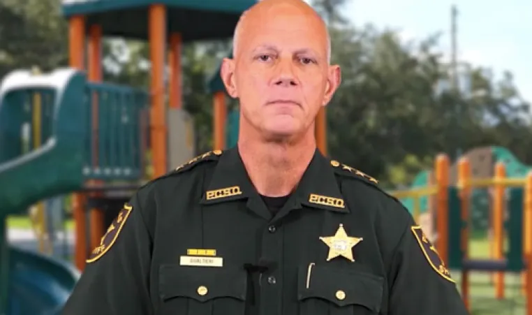 Sheriff Gualtieri screenshot of video playground background